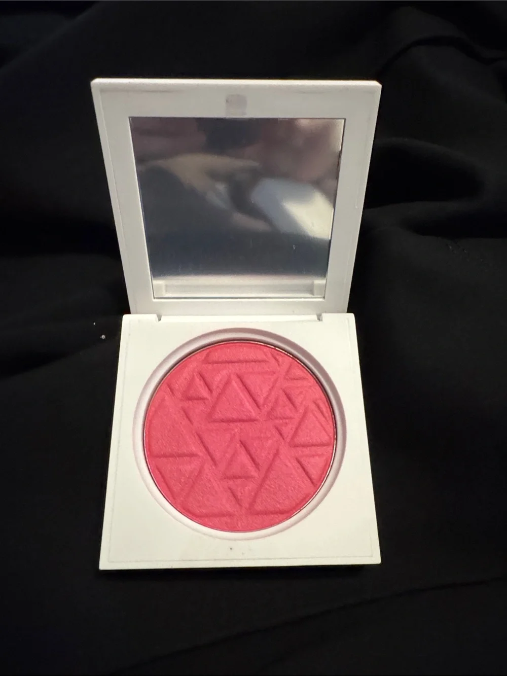 OFRA Pressed Powder Blush in Vibrant Pink